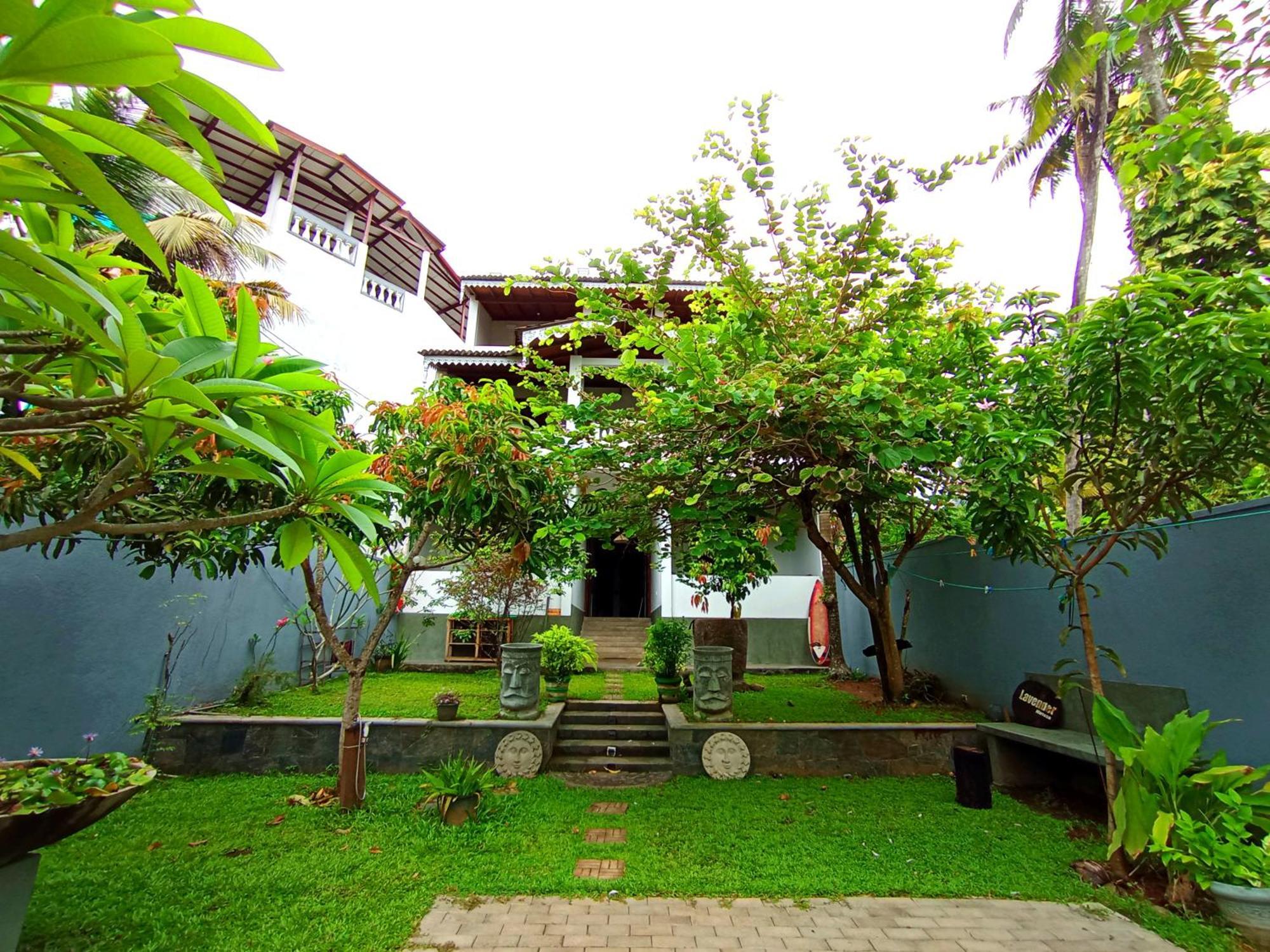 Hotel Lavender Mirissa Exterior foto